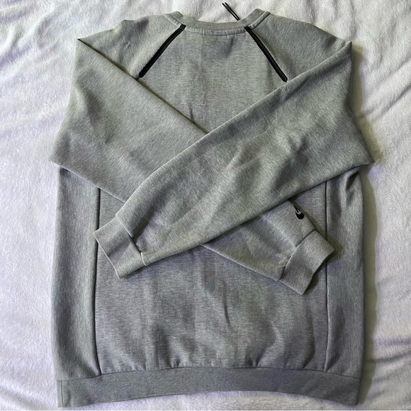 Nike Tech Fleece Winterized Quilted Sweatshirt - Picture 3 of 3